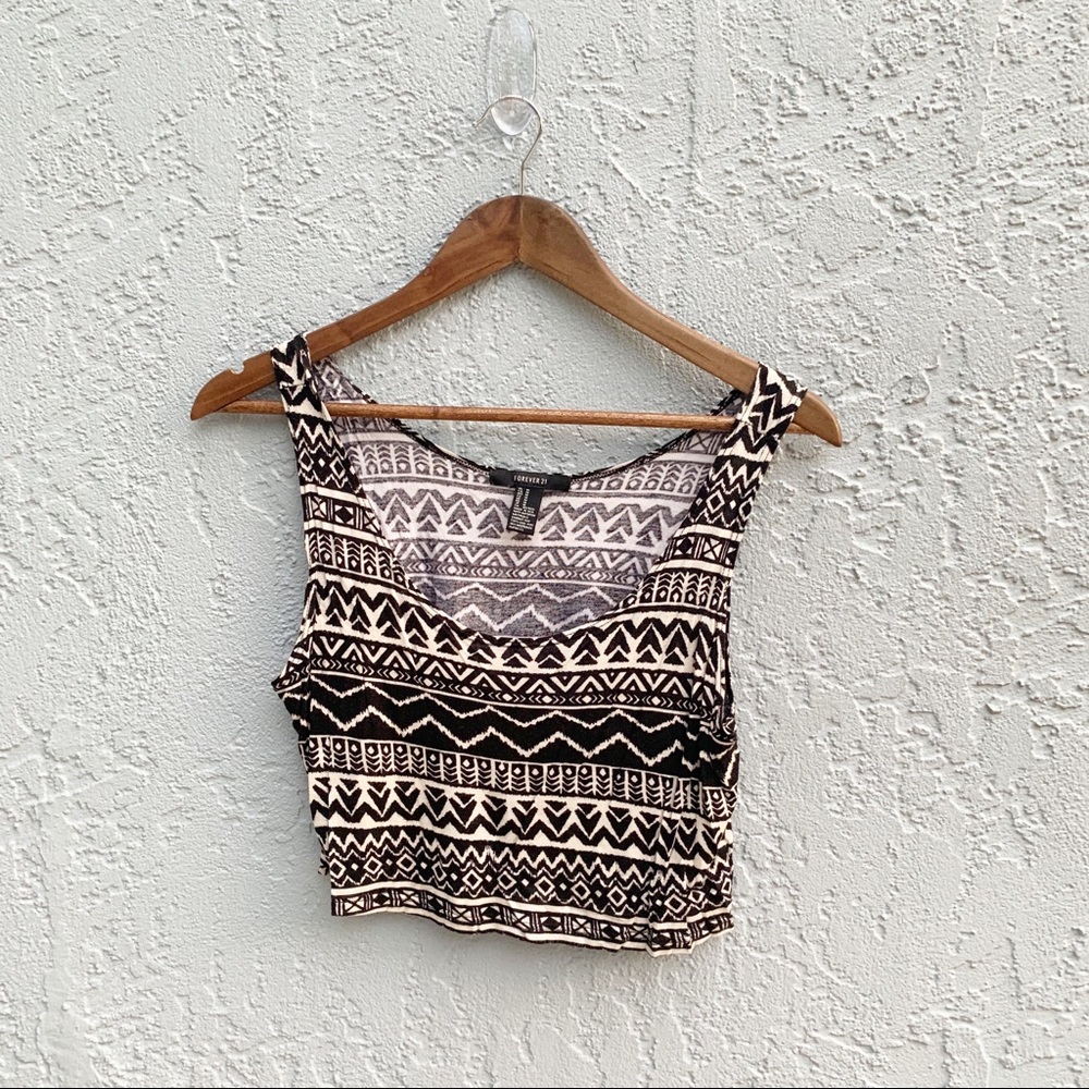Forever 21 Black & White Tribal Crop Top